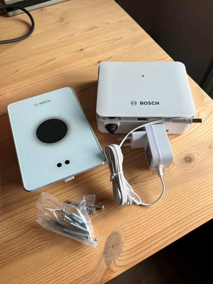 Bosch EasyControl slimme thermostaat in nieuwstaat €150, Doe-het-zelf en Verbouw, Thermostaten, Zo goed als nieuw, Ophalen of Verzenden