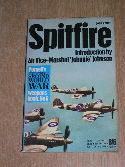 Spitfire Introduction by air door John Vader, Boeken, Oorlog en Militair, Zo goed als nieuw, Luchtmacht, Tweede Wereldoorlog, Ophalen of Verzenden