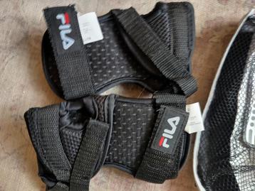 Fila Polsbeschermers - Skateboard/Skeeleren beschikbaar voor biedingen