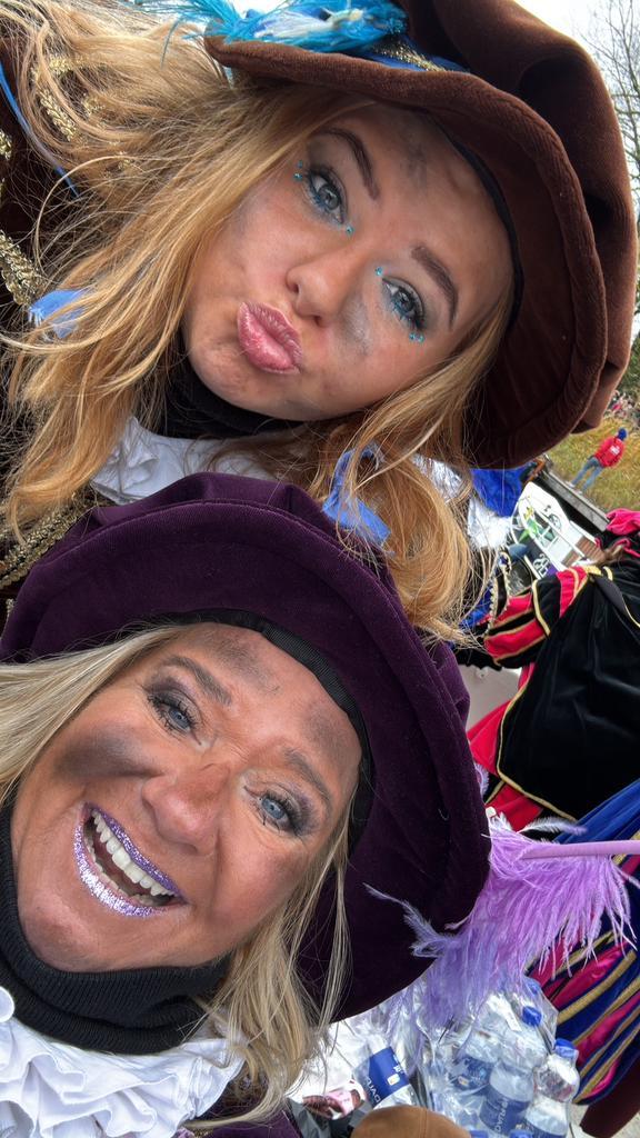 2 vrolijke Pieten op bezoek (schema wordt bijgewerkt) €55/60, Diversen, Sinterklaas, Nieuw, Ophalen of Verzenden