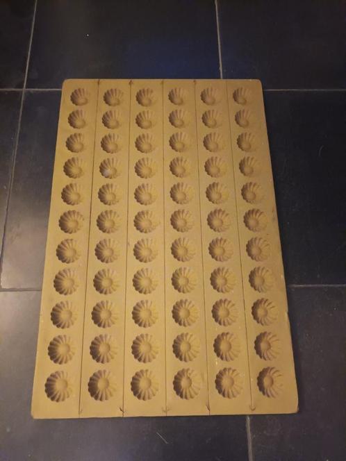Antieke Gietmal Chocolade Victoria, Antiek en Kunst, Antiek | Keukenbenodigdheden, Ophalen of Verzenden