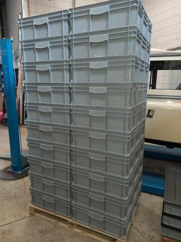 Euronorm krat 60x80x22 geventileerde bodem nog 20st.  beschikbaar voor biedingen