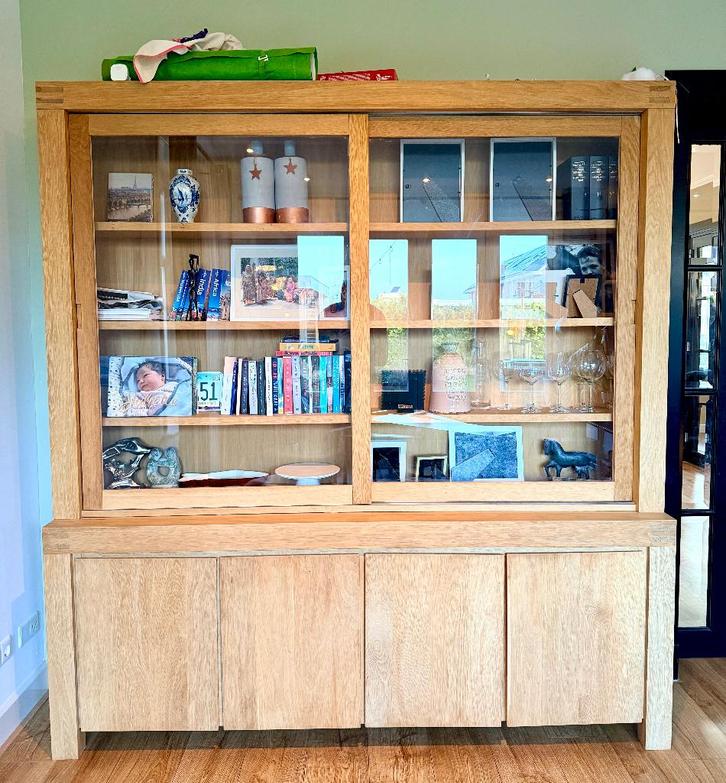 Eiken buffetkast van Goossens, Huis en Inrichting, Kasten | Buffetkasten, Zo goed als nieuw, 200 cm of meer, 200 cm of meer, 25 tot 50 cm
