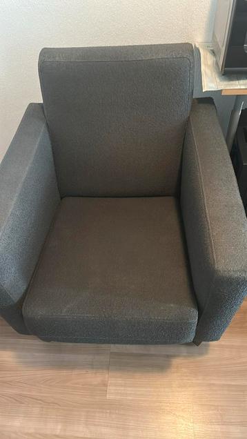 Gratis fauteuil beschikbaar voor biedingen