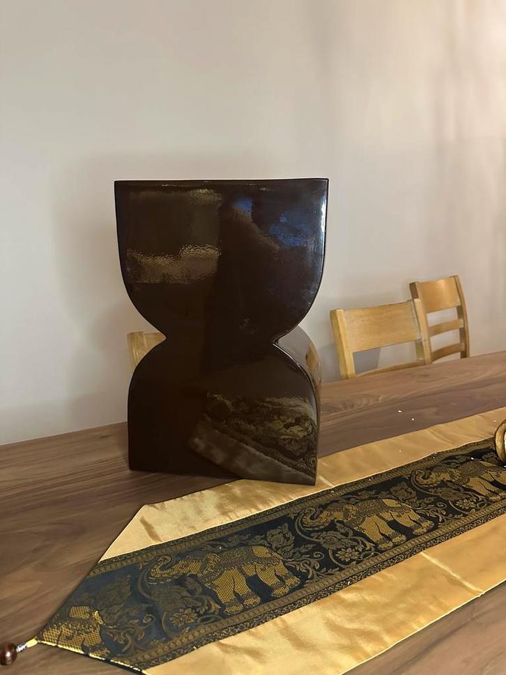 Bijzettafel Shiny Bruin Cones / Merk Zuiver, Huis en Inrichting, Tafels | Bijzettafels, Nieuw, Overige vormen, 45 tot 60 cm, Minder dan 55 cm