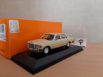 Mercedes Benz 230E (W123) 1982 Yellow Beige/Maxichamps 1:43