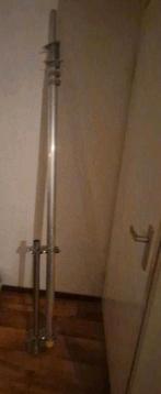 Schuifmast 10 m met tegelvoet, 2 tuiringen en 8 grondpinnen, Ophalen, Zo goed als nieuw, Antenne