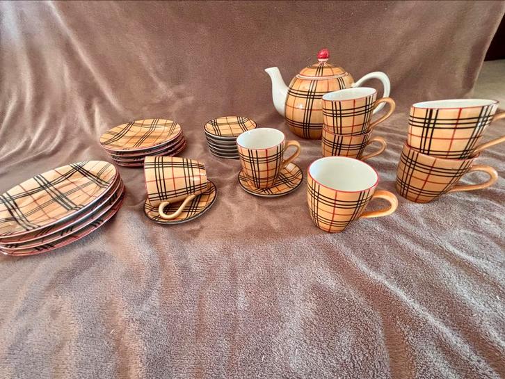 Thee en gebakservies, Huis en Inrichting, Keuken | Servies, Overige stijlen, Porselein, Ophalen of Verzenden