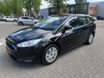 Ford Focus Wagon 1.0 Trend 125PK STOELVW STUURVW TREKHAAK!, 65 €/maand, Gebruikt, Euro 6, Zwart