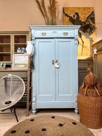 Biedermeier meidenkast linnenkast buffetkast servieskast beschikbaar voor biedingen