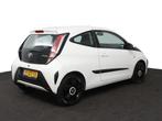 Toyota Aygo 1.0 VVT-i x-play | Automaat | Airco | Lichtmetal, Auto's, Toyota, 12 maanden, Stof, Gebruikt, Euro 6