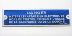 Klein metalen Frans waarschuwings plaatje, Ophalen