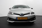 Toyota Auris 1.8 Hybrid Energy € 15.900,00, Auto's, Toyota, Nieuw, Origineel Nederlands, Zilver of Grijs, 5 stoelen