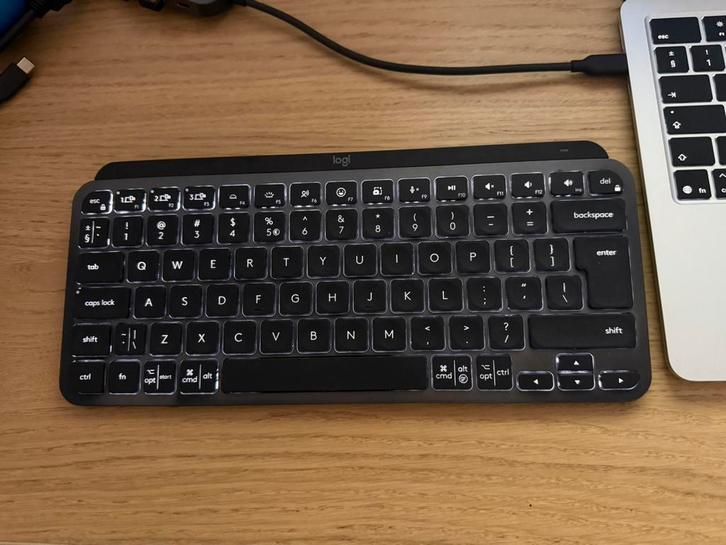 Logitech MX keys mini, Computers en Software, Toetsenborden, Zo goed als nieuw, Qwerty, Ophalen of Verzenden