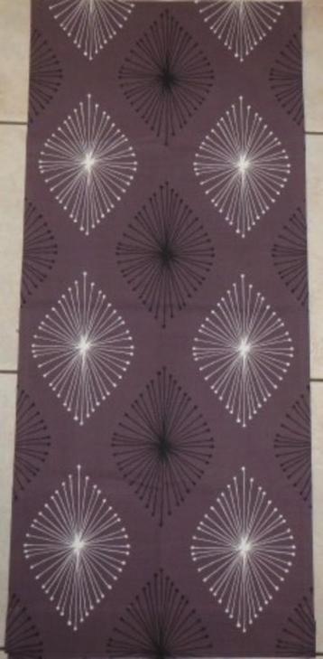 Vintage lap stof bruin met grafische figuren Zweeds design beschikbaar voor biedingen