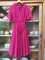 Vintage jurk met leren riempje, Kleding | Dames, Maat 42/44 (L), Ophalen of Verzenden, Zo goed als nieuw, Onder de knie