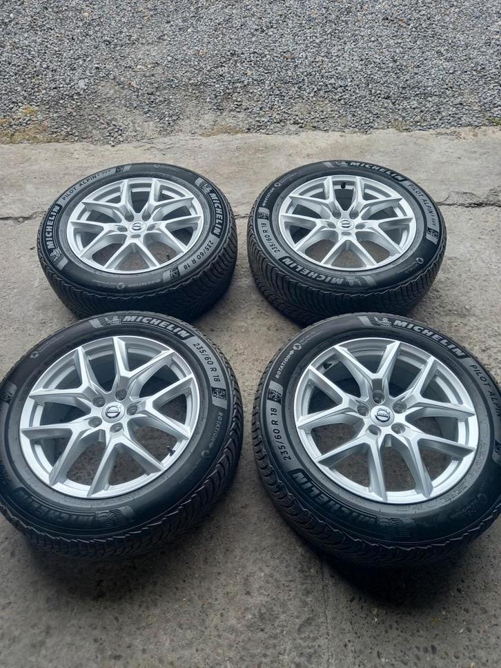 Velgen Winterset Origineel 18 inch Volvo XC60, Auto-onderdelen, Banden en Velgen, Banden en Velgen, Winterbanden, 18 inch, 235 mm