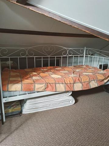 1-persoons bed beschikbaar voor biedingen