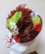 CARNAVAL heel aparte handgemaakte hoed, Ophalen of Verzenden, Zo goed als nieuw, Carnaval, Accessoires