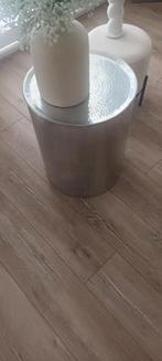Bijzettafel, Minder dan 55 cm, Rond, Zo goed als nieuw, Hout