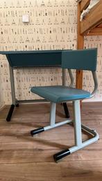 Echt schoolbankje (burau) + stoeltje, Ophalen, Gebruikt, Tafel(s) en Stoel(en)