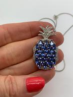 S754 Prachtige zilveren ketting met hanger ananas, Met edelsteen, Ophalen of Verzenden, X, Zilver