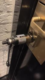 Slotenmaker 24/7 | CV Monteur | Loodgieter | Allround, Diensten en Vakmensen, Klussers en Klusbedrijven