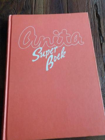 Stripboek Anita Superboek  i.z.g.s. 1977 ( Jola ) beschikbaar voor biedingen