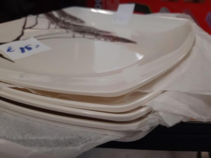 Servies Melamine ware, 6 stuks vierkante vlakke borden, Huis en Inrichting, Keuken | Servies, Zo goed als nieuw, Bord(en), Overige stijlen