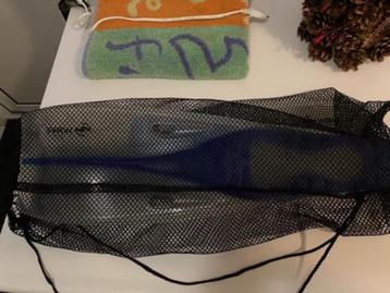 Te koop zwemvliezen beschikbaar voor biedingen