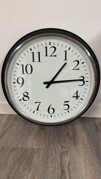 Zwarte wandklok, Ophalen, Zo goed als nieuw, Wandklok