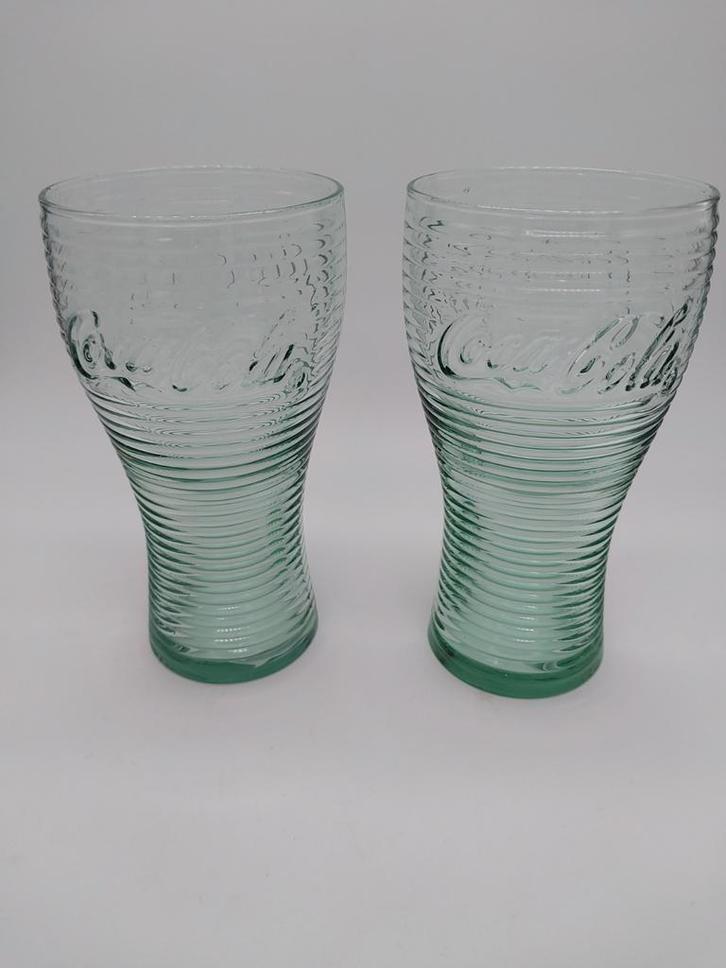 2 Groene Coca Cola Glazen - McDonald's, Verzamelen, Glas en Borrelglaasjes, Zo goed als nieuw, Frisdrankglas, Ophalen of Verzenden