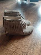 Beige suede enkellaarsjes met sleehak, Kleding | Dames, Schoenen, Dolcis, Beige, Lage of Enkellaarzen, Ophalen of Verzenden