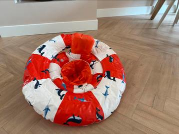 Swimming essentials Baby float met bandjes beschikbaar voor biedingen