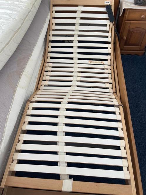 2 elektrische lattenbodems 80x200 cm, Huis en Inrichting, Slaapkamer | Matrassen en Bedbodems, Gebruikt, Bedbodem, 80 cm, 200 cm