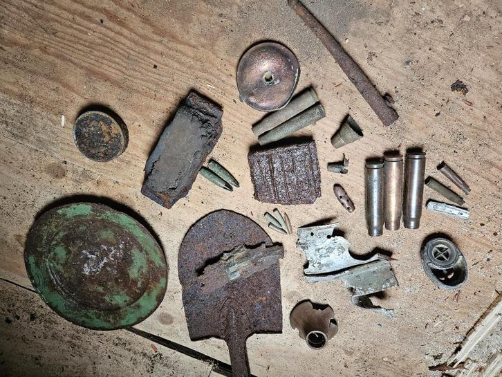 Lot bodemvondsten ww2 oorlog, Verzamelen, Militaria | Tweede Wereldoorlog, Nederland, Ophalen of Verzenden