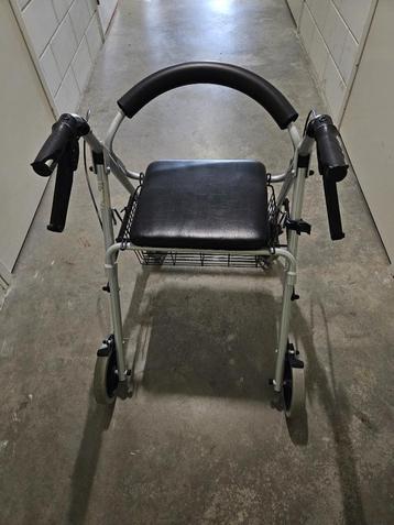 rollator inklapbaar en lichtgewicht beschikbaar voor biedingen