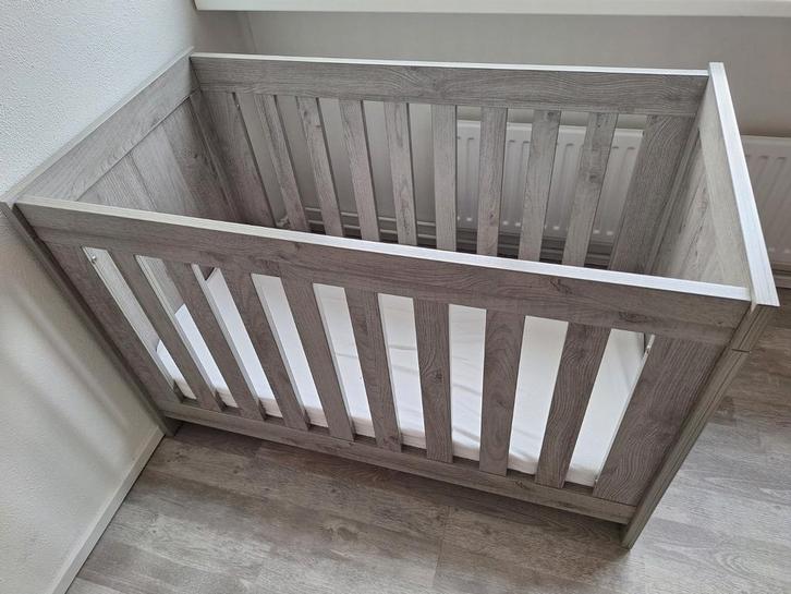 Babykamer meubels interbaby, Kinderen en Baby's, Kinderkamer | Complete kinderkamers, Zo goed als nieuw, Jongetje of Meisje, Ophalen