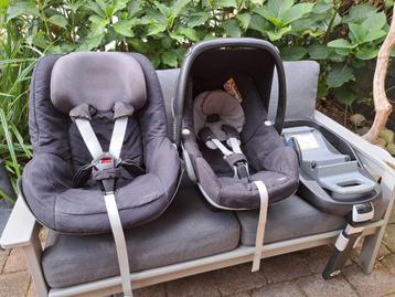 2x Maxi-Cosi Pebble met Isofix beschikbaar voor biedingen