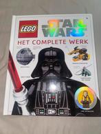 Lego Star Wars: Het complete werk + minifig, Verzamelen, Star Wars, Ophalen of Verzenden, Zo goed als nieuw, Boek of Poster
