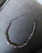 Leuke Bewerkte Armband - Verstelbaar, Staal, Ophalen of Verzenden, Zo goed als nieuw, Met bedels of kralen