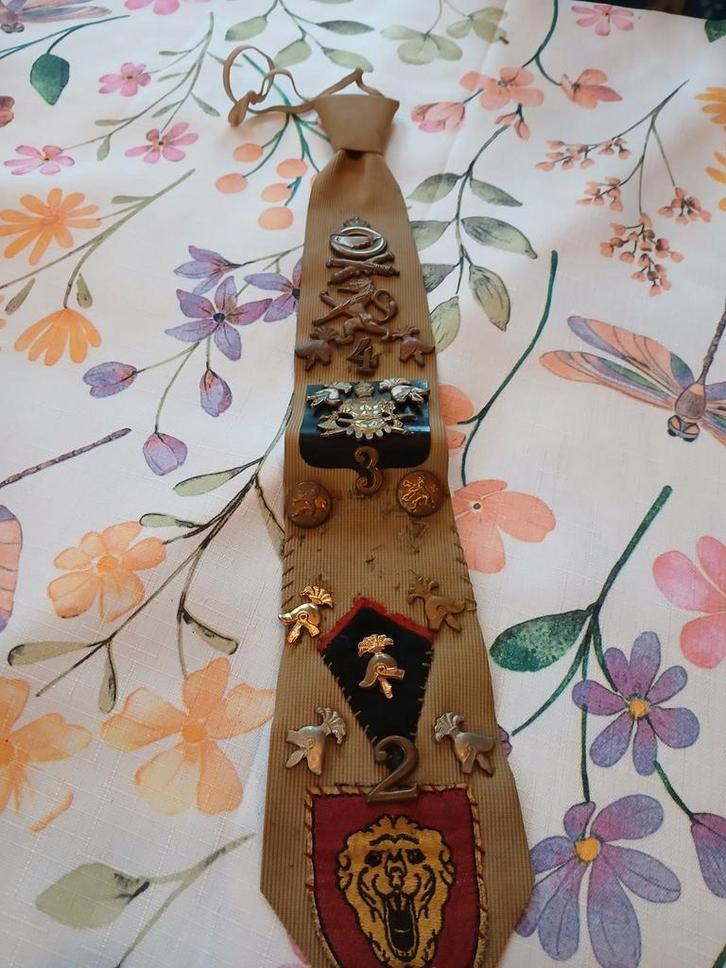 WO2 Medailles Militair Stropdas Emblemen belgisch, Verzamelen, Militaria | Tweede Wereldoorlog, Ophalen of Verzenden