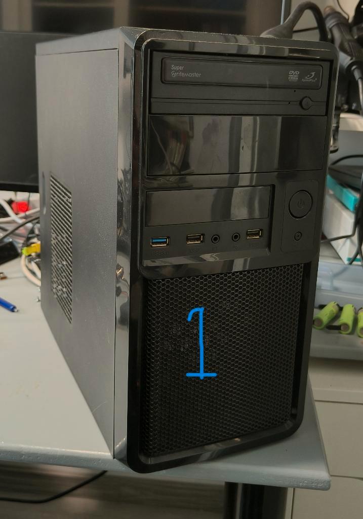 Diverse oudere Desktop PC's vanaf 40 euro, Computers en Software, Desktop Pc's, Gebruikt, 2 tot 3 Ghz, SSD, Ophalen of Verzenden