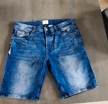 Heren korte jeans broek maat L CHASIN beschikbaar voor biedingen