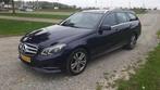 Mercedes-Benz E-Klasse 2.2 CDI E200 Estate AUT 2015 Blauw, Auto's, Automaat, 4 cilinders, 193 €/maand, Blauw