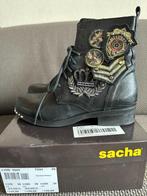 Veterboots Sacha met applicaties, Kleding | Dames, Schoenen, Zwart, Lage of Enkellaarzen, Ophalen of Verzenden, Zo goed als nieuw
