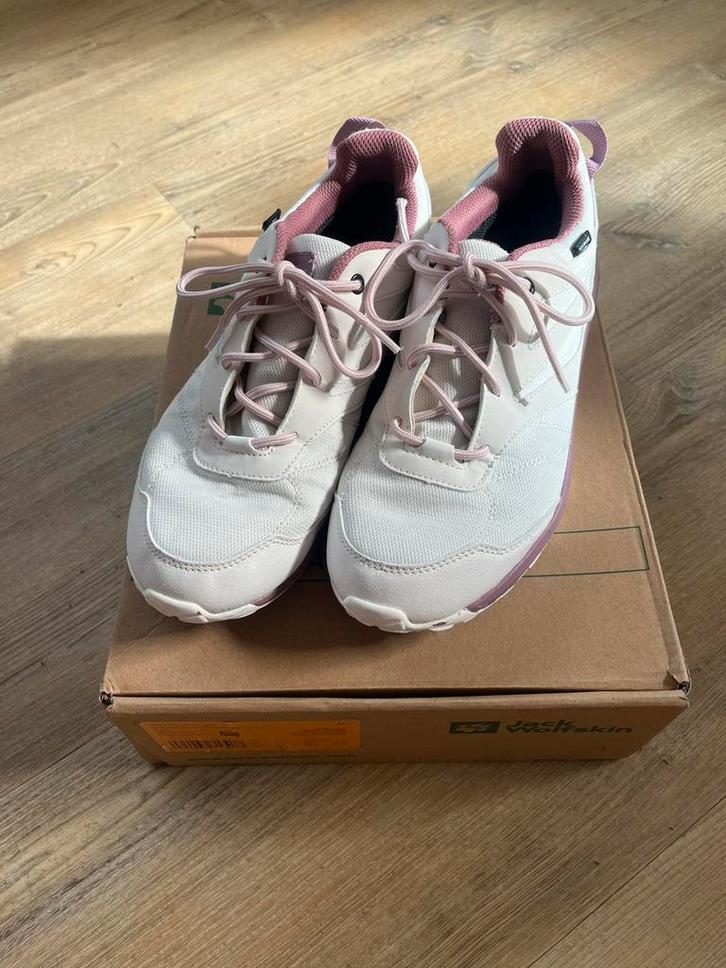 Z.g.a.n. Sneakers Jack Wolfskin maat 40, Kinderen en Baby's, Kinderkleding | Schoenen en Sokken, Zo goed als nieuw, Schoenen, Meisje