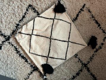 Marokkaans Sierkussen - Vintage & Handgemaakt beschikbaar voor biedingen