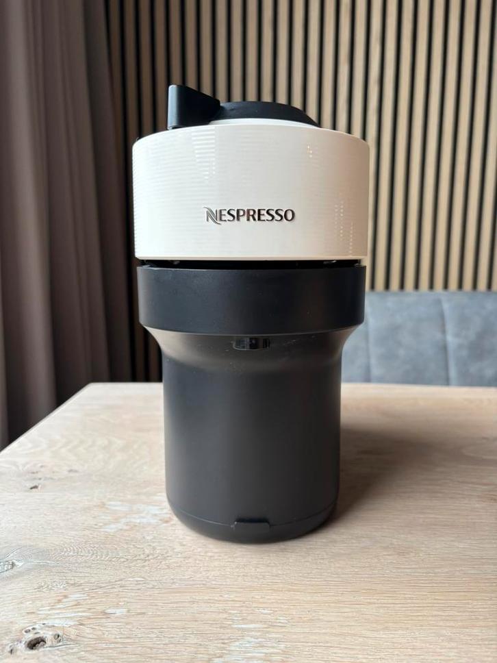 Nespresso Vertuo Next, Witgoed en Apparatuur, Koffiezetapparaten, Zo goed als nieuw, Koffiemachine, Afneembaar waterreservoir