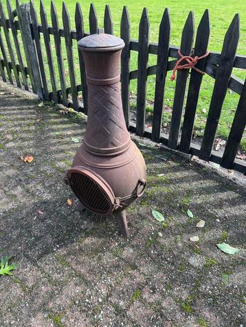 Mooie buiten of terras kachel. Pot kachel beschikbaar voor biedingen